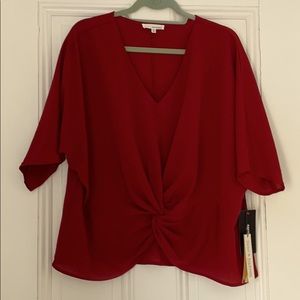 Crimson gauze knot-front top